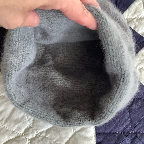 Reinhard Plank Cuffia Angora Beanie, Light Grey - Picture 4 of 5